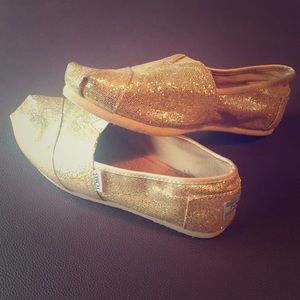 Gold glitter Toms shoes - Size 8